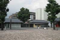 天妙国寺 鳳凰会館