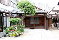 西教寺 本堂