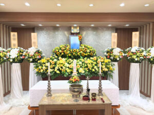 渋谷区 代々幡斎場 セイクラーク花祭壇 家族葬 葬儀事例