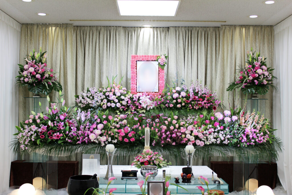 町屋斎場 セイプレイト花祭壇１日葬 家族葬 事例